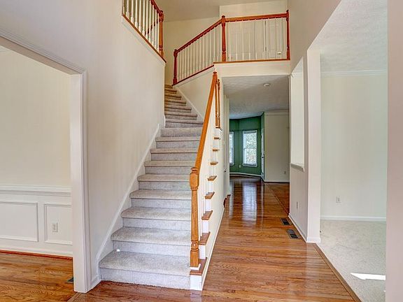 3rd image of 3845 Burnt Hickory Dr