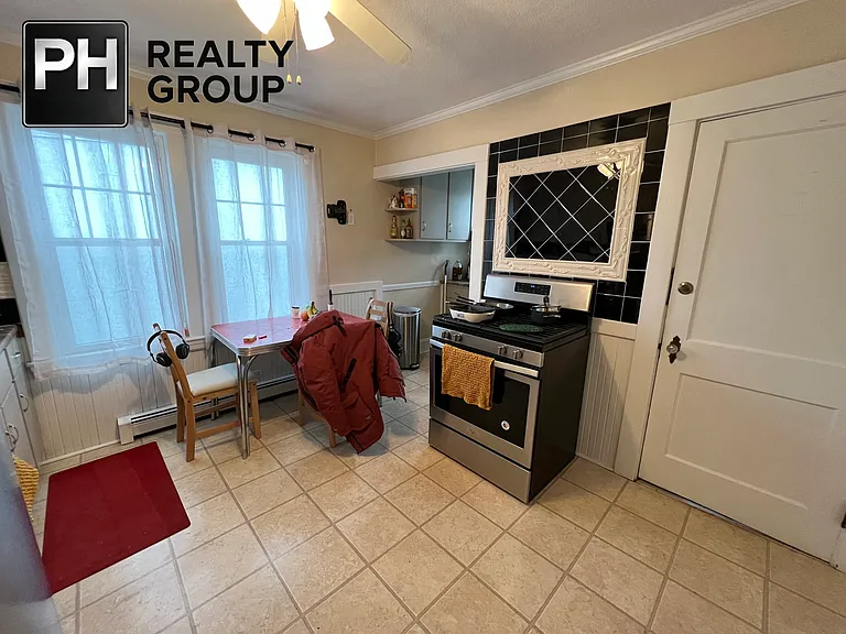385 Arlington St #1 — Photo 14