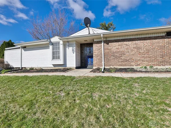 5625 Troy Villa Blvd, Dayton, OH 45424