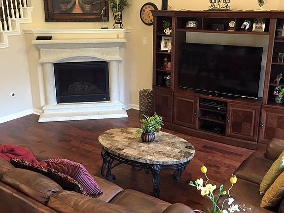 4th image of 19 Roma Ridge Dr