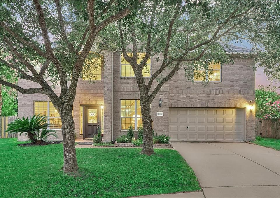 1st image of 21310 Wooded Lake Ct