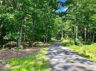 78 Woodland Ridge Rd, Kerhonkson, NY 12446