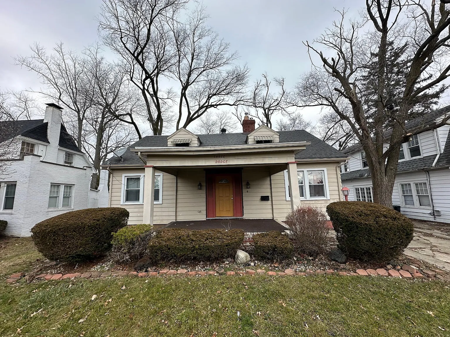 3 Dodge Ave photo 1