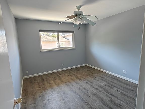 3rd image of 211 Rushmore Ln #5