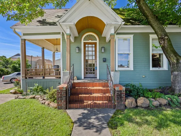 610 W Chestnut St, Denison, TX 75020