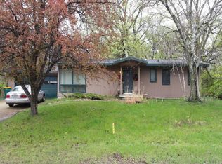 1212 Arbor St, Wayzata, MN 55391