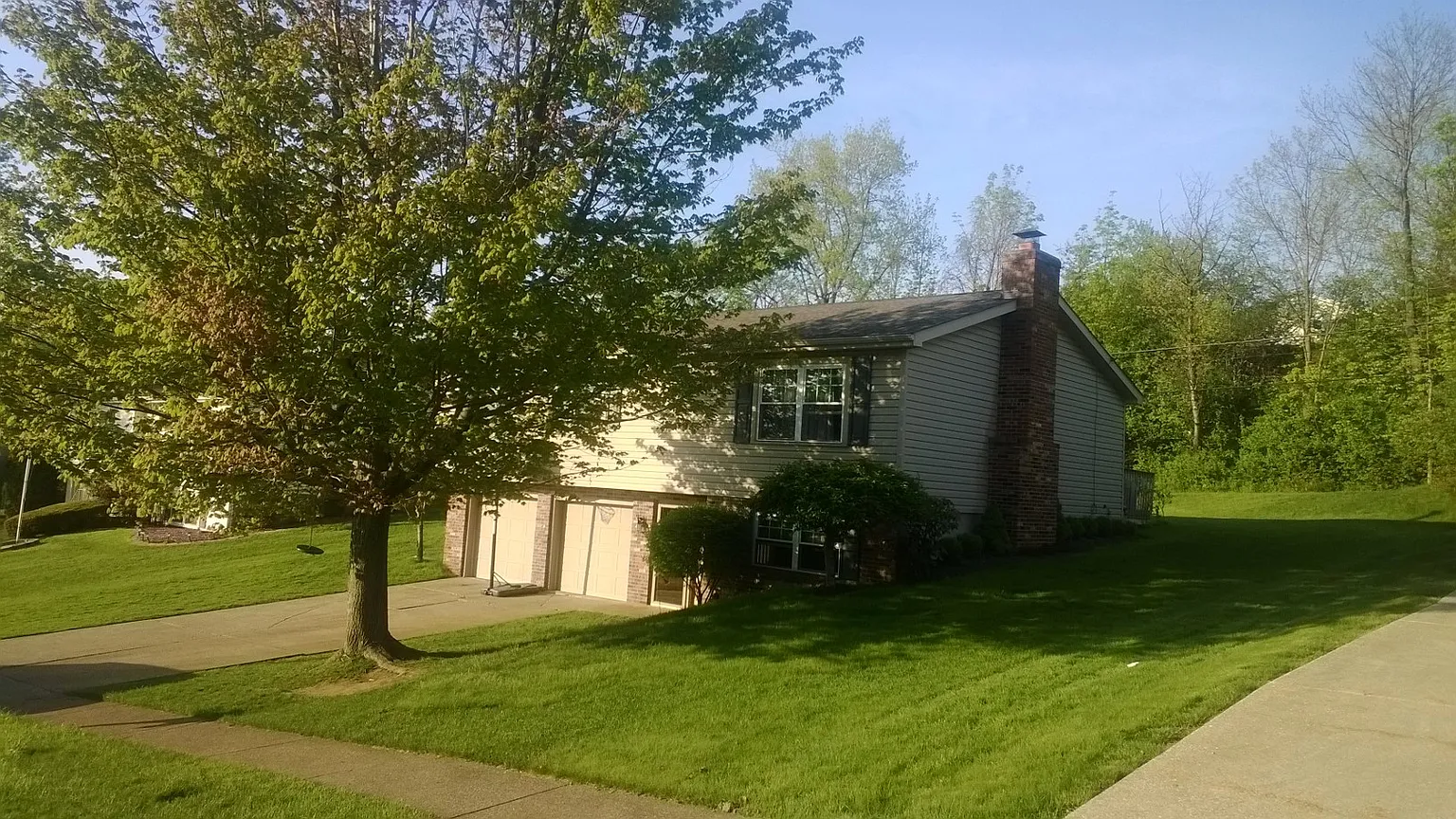 5673 Mill St photo 1