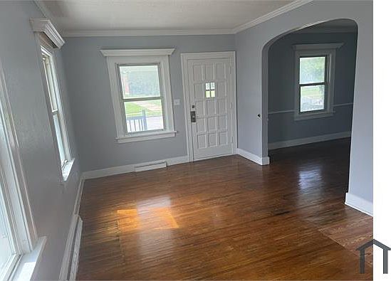 4th image of 3340 Upton Ave