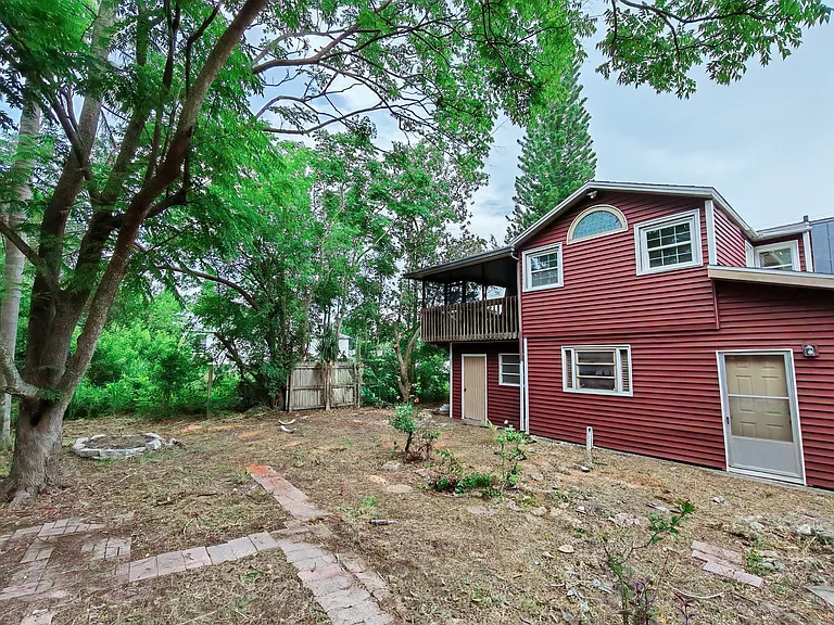 Dayton Dr — Photo 1