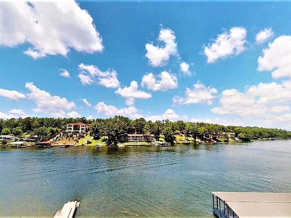 5th image of 225 Lookout Point #E6
