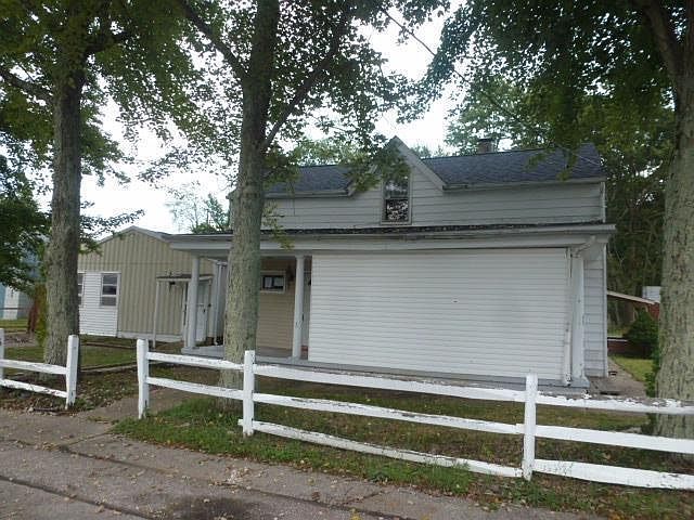 1st image of 104 Cross St