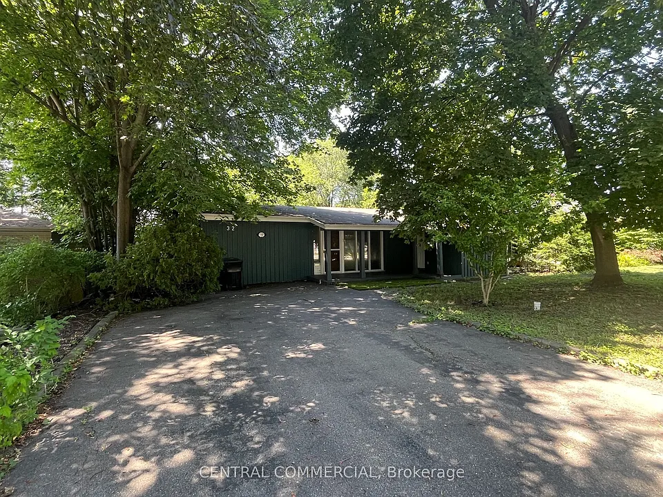 32 Heathview Ave