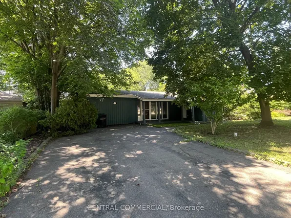 32 Heathview Ave, Toronto, ON M2K 2C1