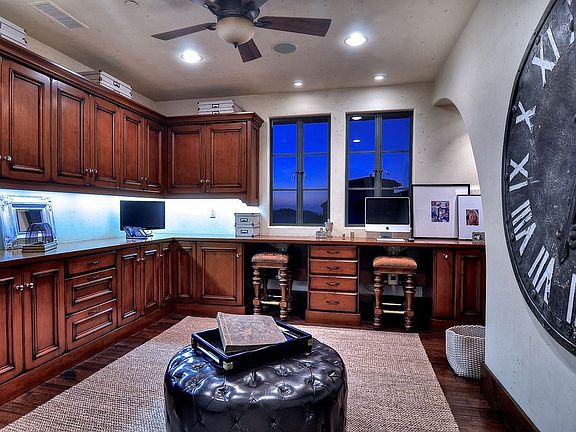 craft room adjacent to master