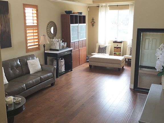 3rd image of 834 Camino Del Sol