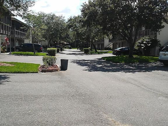 4th image of 1855 Bough Ave Unit B