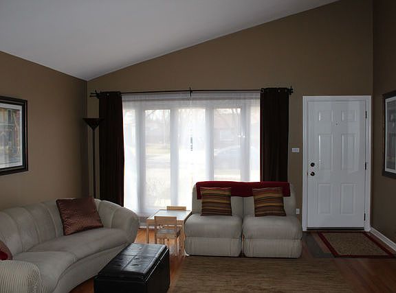 2nd image of 443 N Wisconsin Ave