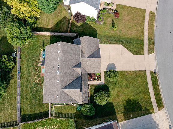 3rd image of 1758 Pinecone Ct