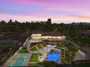 1233 Coronet Dr, Riverside, CA 92506