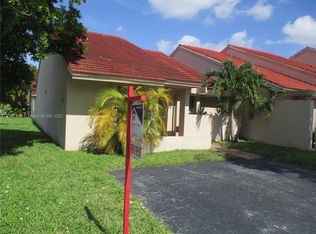 11609 SW 90th St, Miami, FL 33176