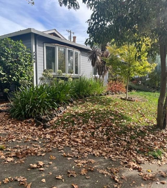 1st image of 749 Mountain View Ave