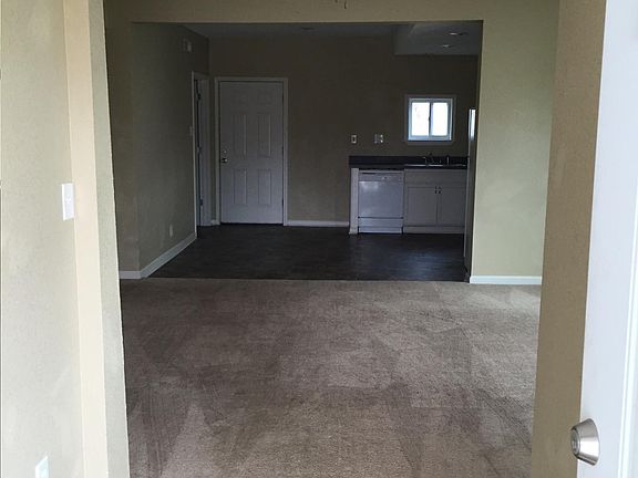5th image of 414 Brown Ave APT 1