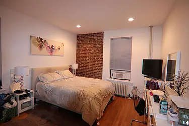 Rented by PMG Real Estate 