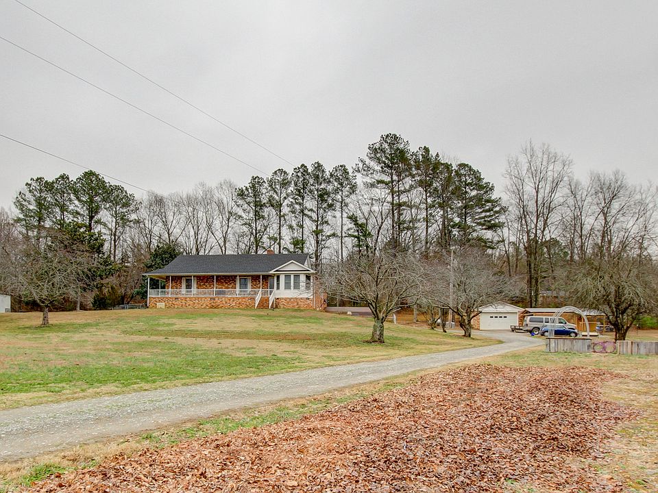 Awesome home on 4.5 acres!