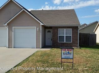 2611 Blueline Cir, Manhattan, KS 66502