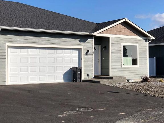 2nd image of 3001 Willow St #2
