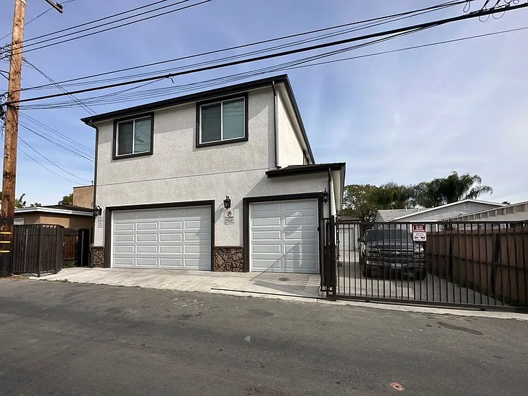 7915 Milton Avenue — Photo 16