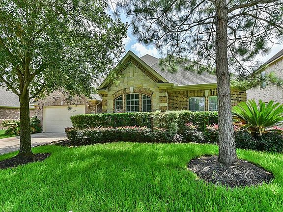 2nd image of 25539 Canyon Crossing Dr