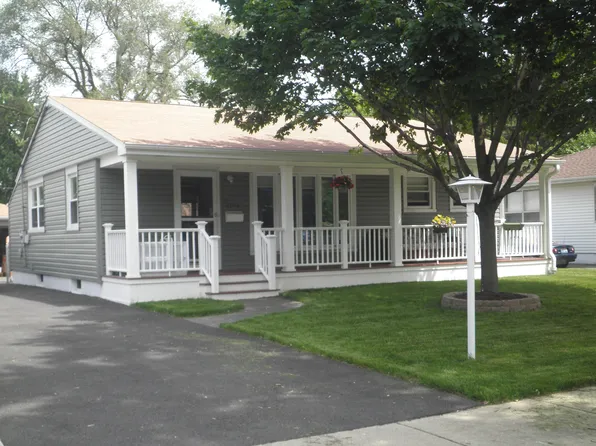 2206 Rohlwing Rd, Rolling Meadows, IL 60008