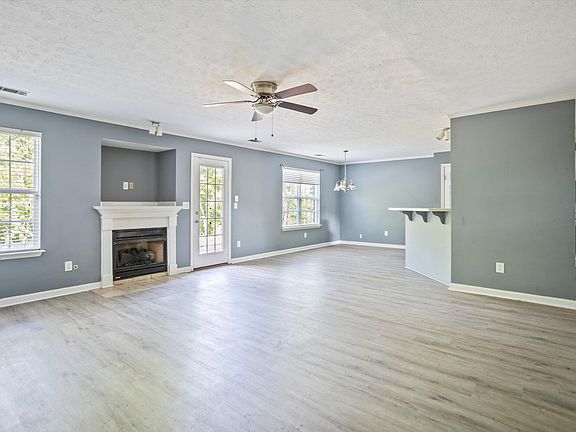 3rd image of 1263 Creek Bend Drive