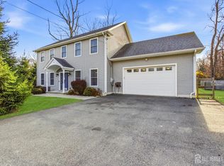 34 Tobyhanna Trl, Hopatcong, NJ 07843