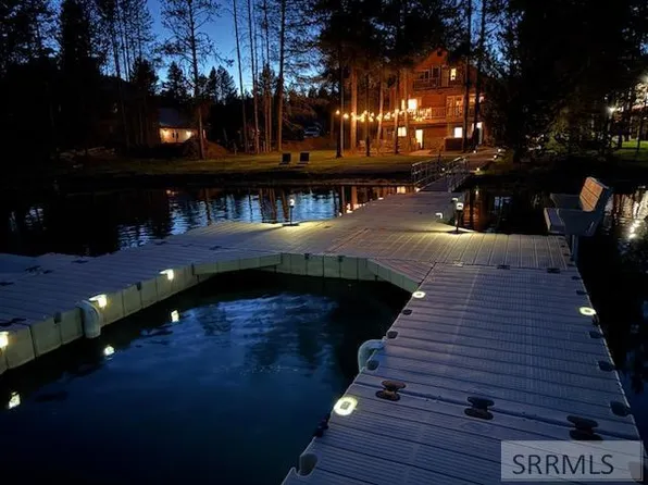 3724 Snake River Rd, Island Park, ID 83429