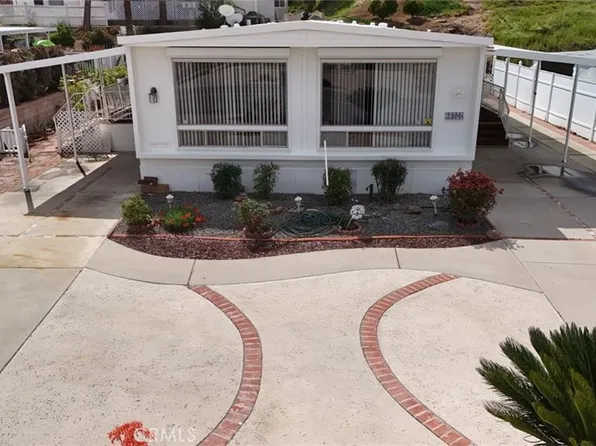 22895 Skylink Dr, Canyon Lake, CA 92587