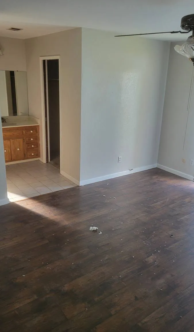 1044 Applegate Rd in Atwater, CA 95301 — Photo 3