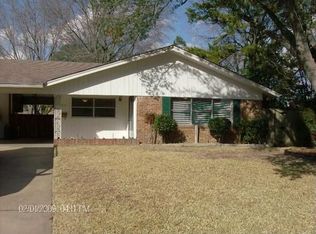 1816 Blossom Ln, Tyler, TX 75701