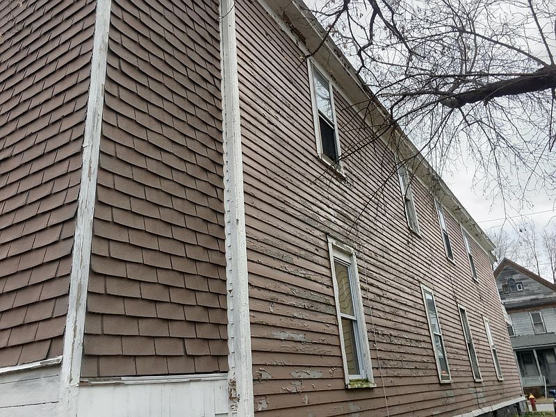 5th image of 60 JAMES Street