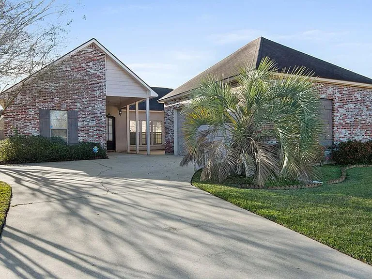 10538 Springpark Ave — Photo 2