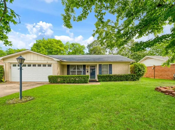 3225 E Houston St, Paris, TX 75460