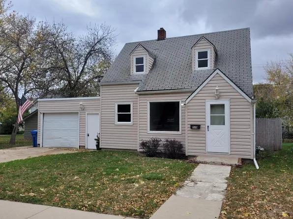 520 2nd Ave SE, Pipestone, MN 56164