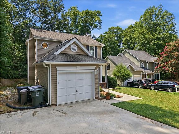 2nd image of 5 Thames Ct