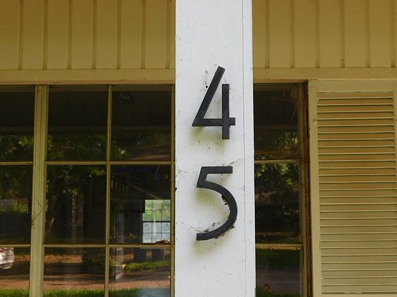2nd image of 45 Broadmoor Dr