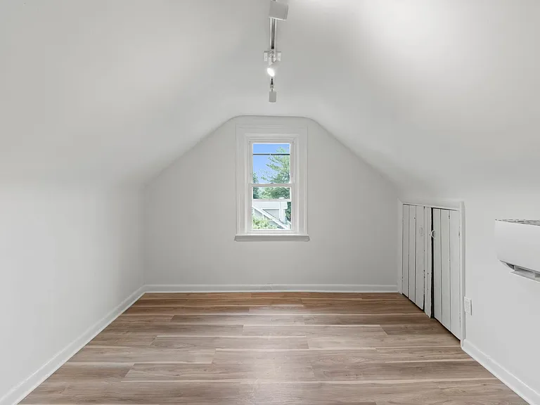 10 E Marthart Ave #2 — Photo 9