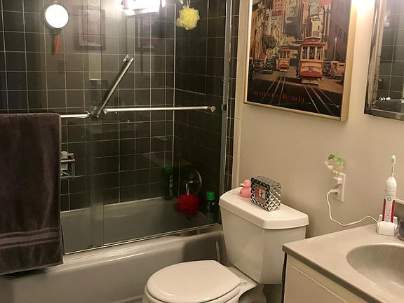 3rd image of 1901 Vallejo St APT 4