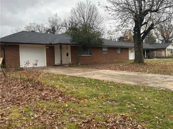 511 Maria St, Springdale, AR 72762