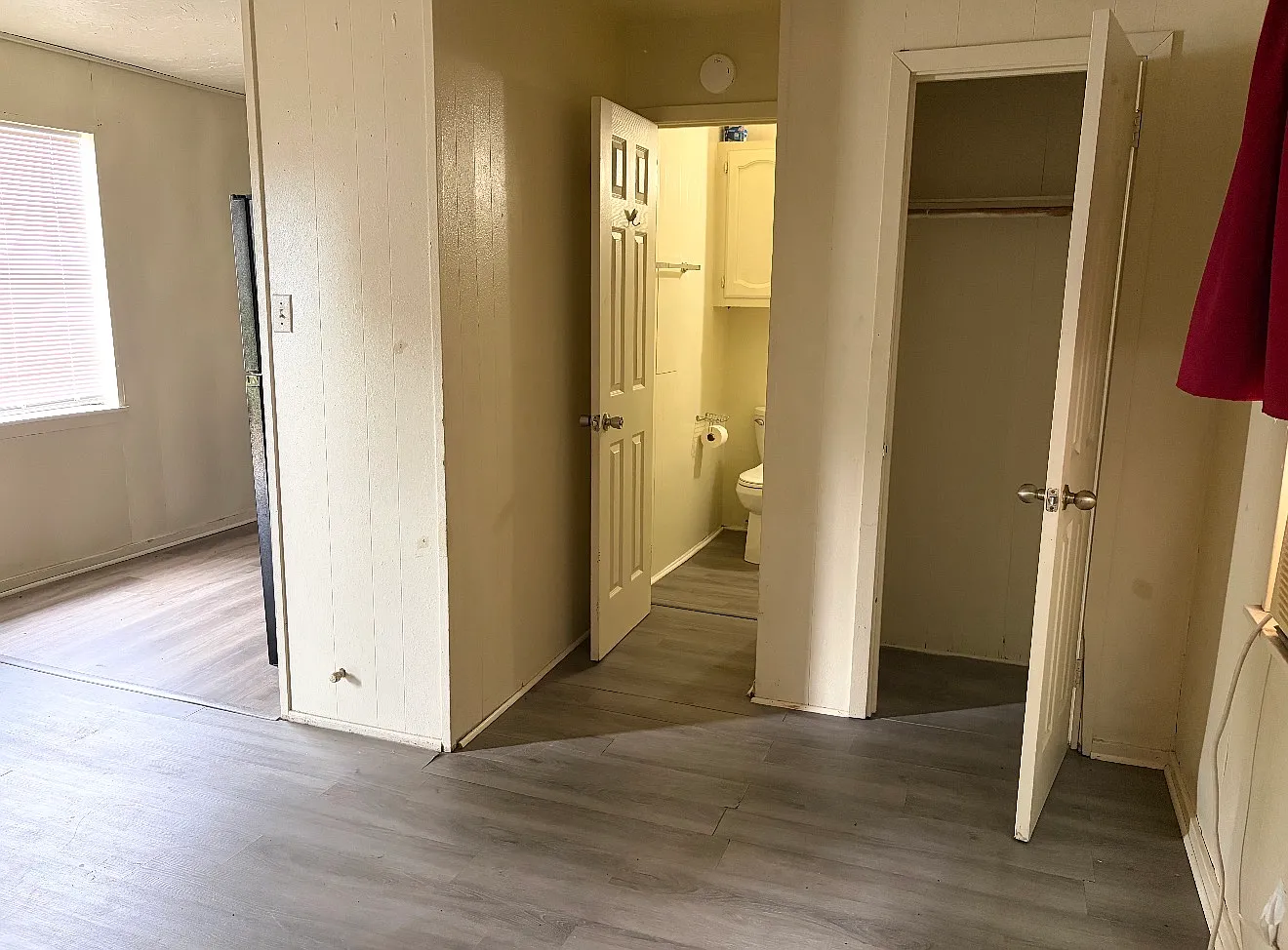 Studio, $1,000 — Photo 2