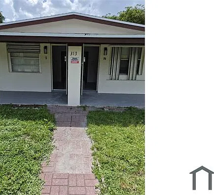 313 SW 1st Ter